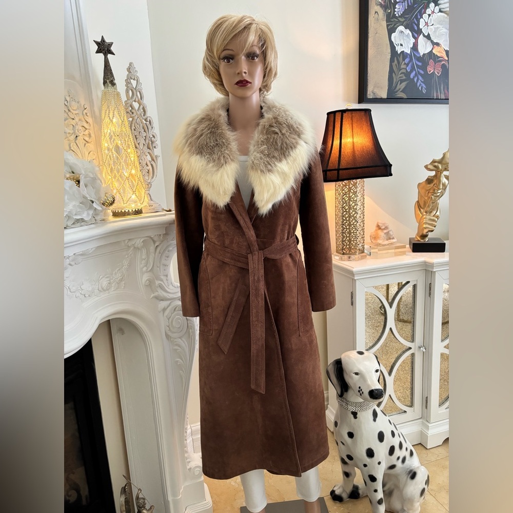 1970 Vintage Suede Elegant Brown Faux Fur Collar Coat - Picture 3 of 16